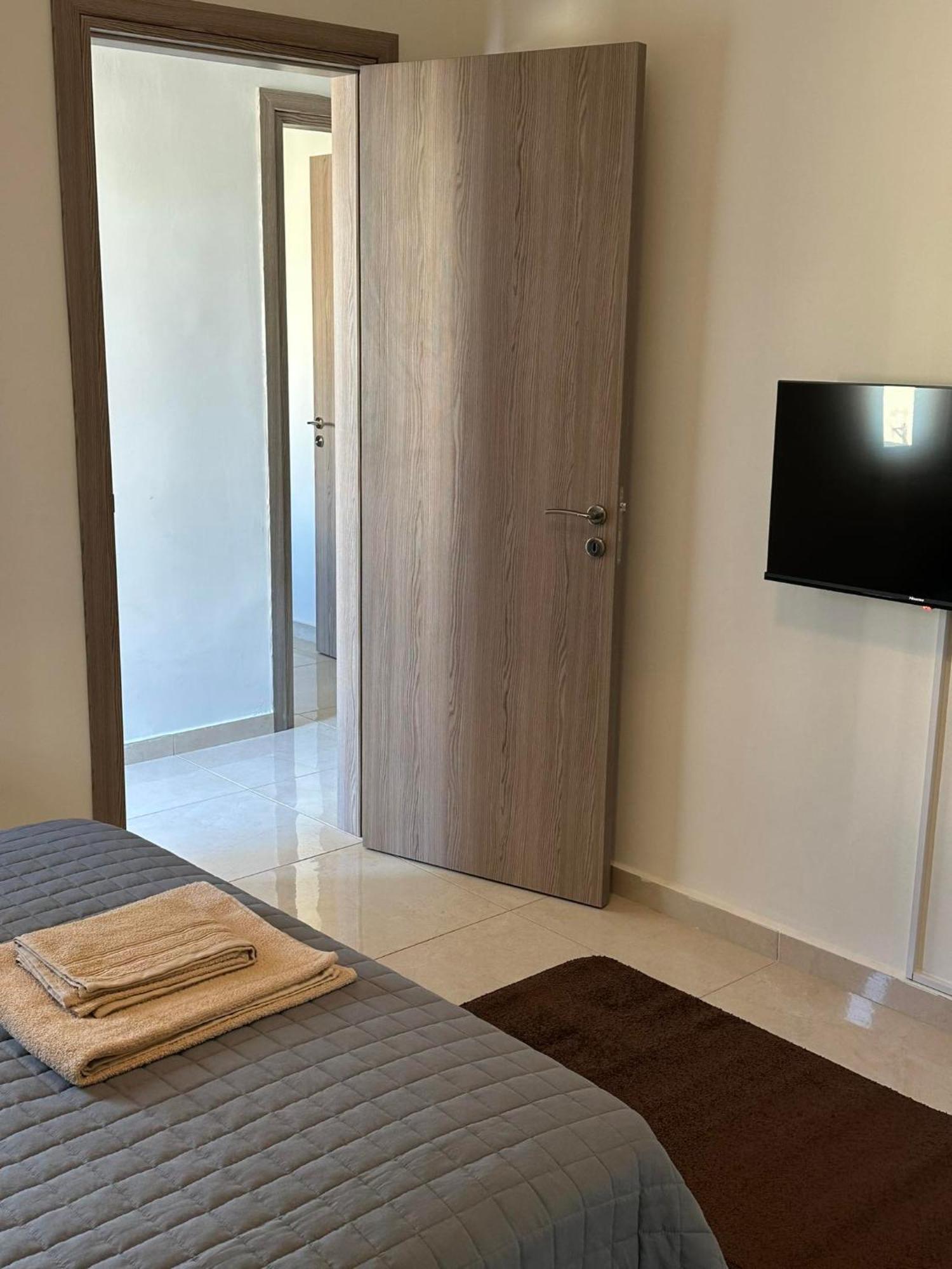 Chariandry Residence, Limassol City Centre ภายนอก รูปภาพ